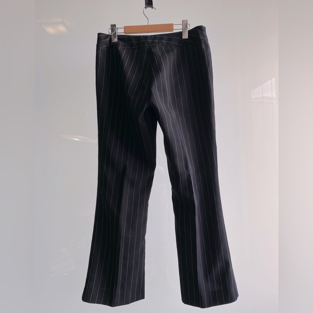 Wash & go polyester boot cut pants EUC size 9/10 black pin striped